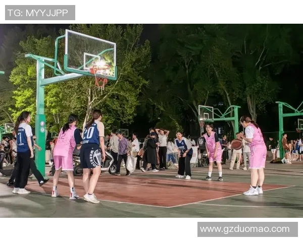 华侨球队与清华大学激战三加时赛场拼搏展现青春风采与团队精神
