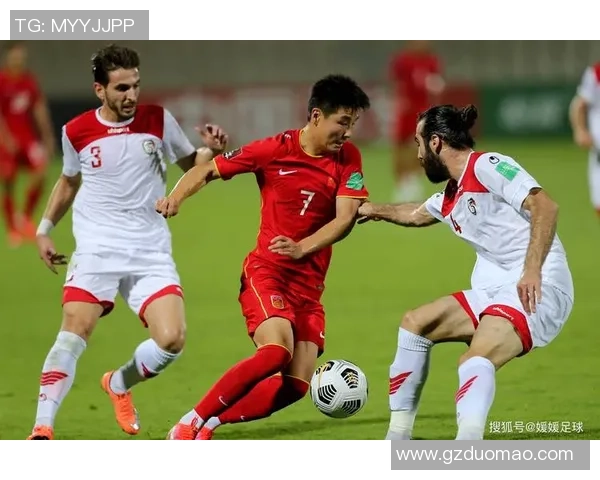 正直播泰国对中国足球比赛精彩瞬间全程回顾与分析 正直播泰国对中国足球比赛精彩瞬间全程回顾与分析