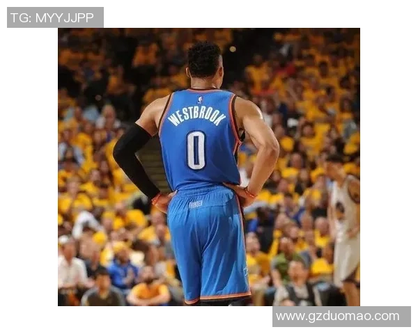 雷霆与火箭激战正酣腾讯网为您全程直播精彩瞬间